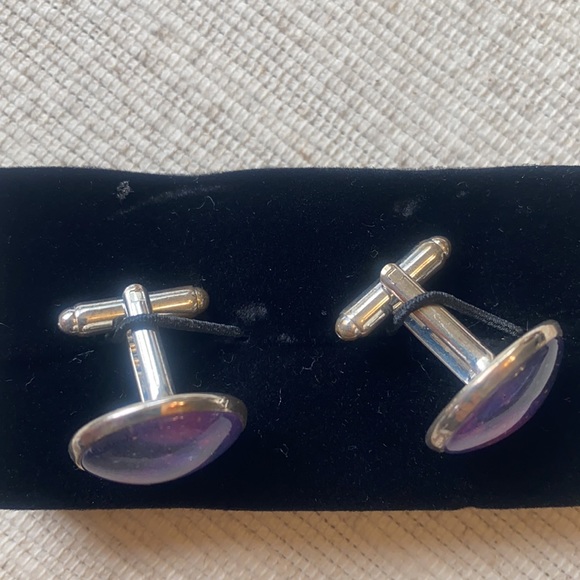 Cuff links - Picture 2 of 2